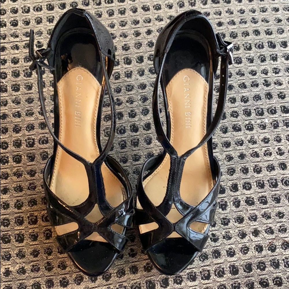 Gianni Bini platform heels with buckle.